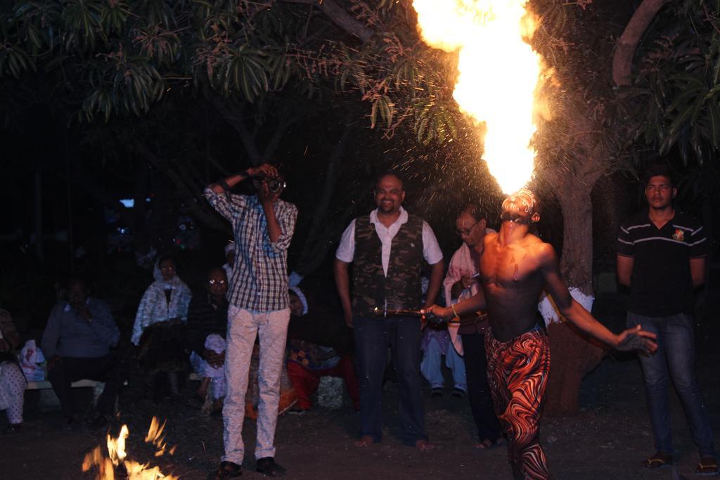 Gir Jungle Lodge Sasan Gir Luaran gambar