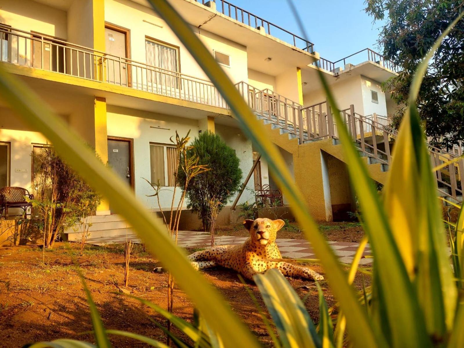 Gir Jungle Lodge Sasan Gir Luaran gambar