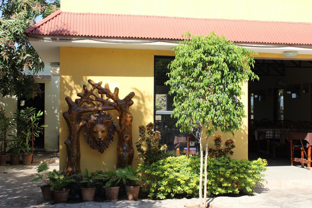 Gir Jungle Lodge Sasan Gir Luaran gambar